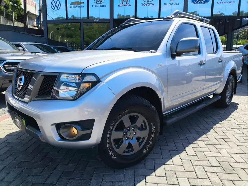 Nissan Frontier 2.5 TD CD 4x4 SV Attack
