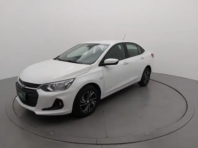Carro Chevrolet Onix Plus 2024 LT 1.0