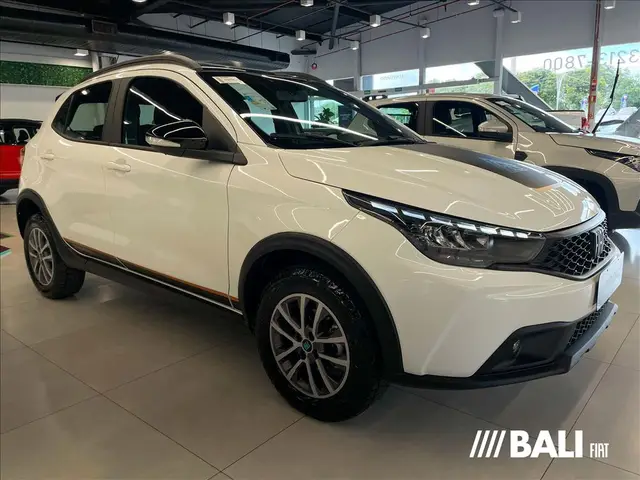 Carro Fiat Argo 2026 Trekking 1.3 CVT