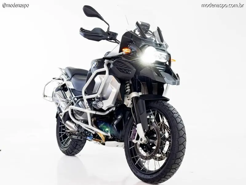 BMW Adventure Premium Triple Black