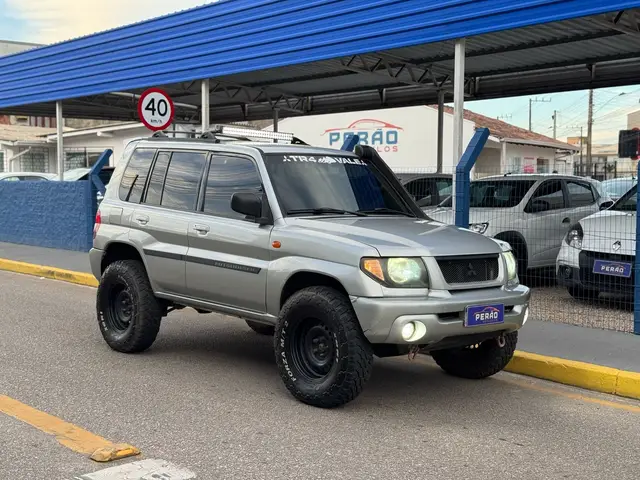 Carro Mitsubishi Pajero TR4 2005 2.0 16V (aut)