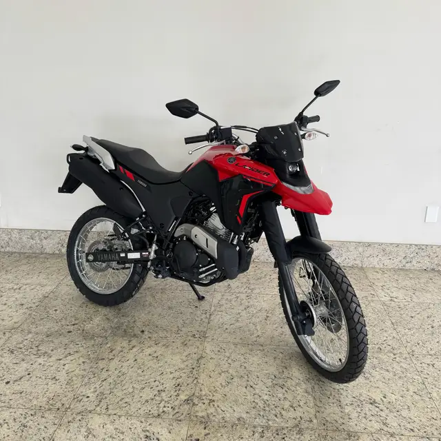 Moto Yamaha XTZ 250 Lander 2025 Connected