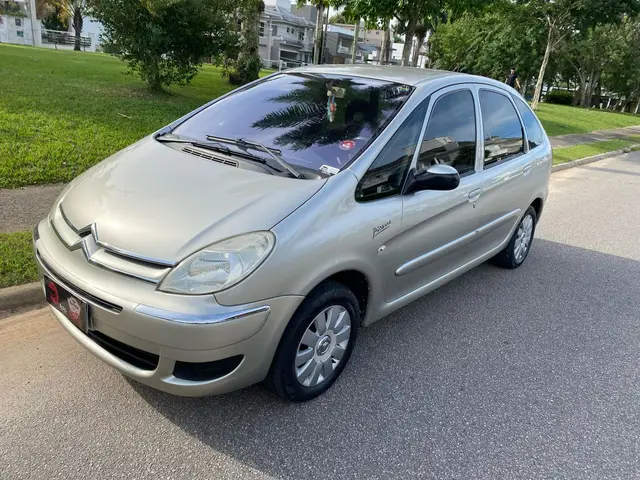 Carro Citroën Xsara Picasso 2011 GLX 1.6 16V (flex)