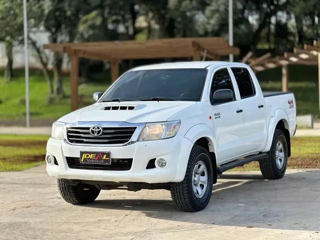 Carro Toyota Hilux Cabine Dupla 2015 Hilux 3.0 TDI 4x4 CD STD