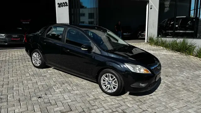 Carro Ford Focus Sedan 2012 GLX 2.0 16V (Flex)