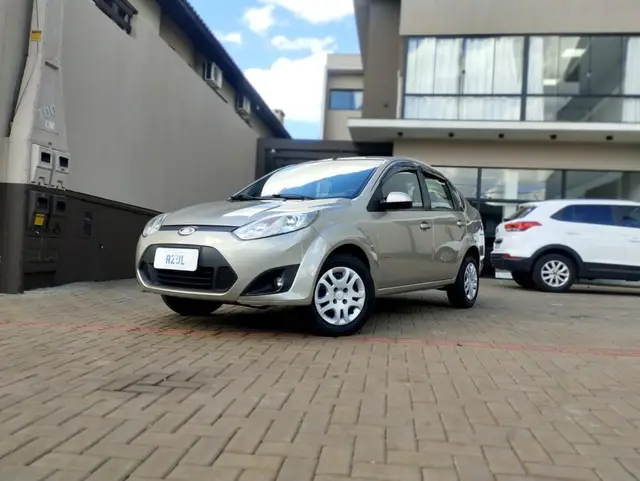 Carro Ford Fiesta Sedan 2013 Sed. 1.6 8V Flex 4p