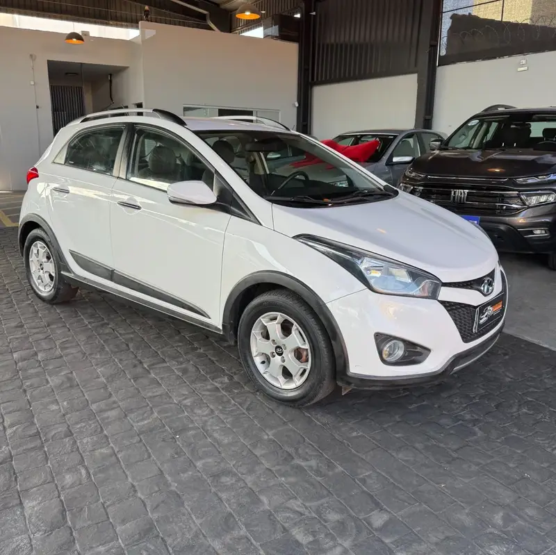 Hyundai HB20X Premium 1.6 (Aut) (Flex)