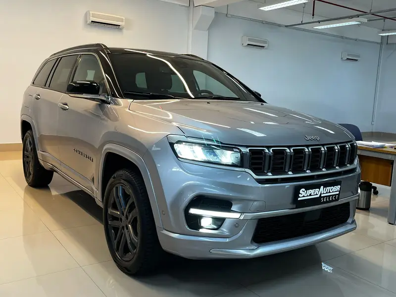 Jeep Commander Overland 2.0 Hurricane