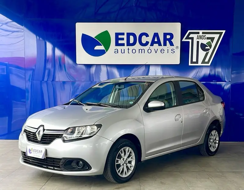 Renault Logan Expression 1.6 8V (flex)