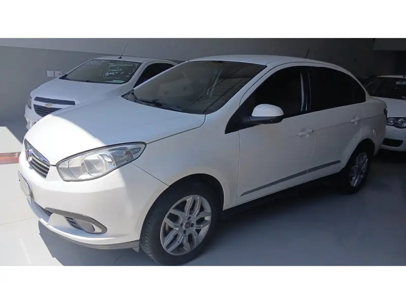 Fiat Grand Siena Essence 1.6 16V Dualogic (Flex)