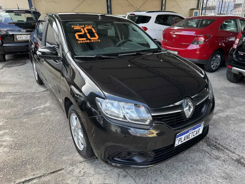 Renault Logan Expression 1.6 16V SCe (Flex)
