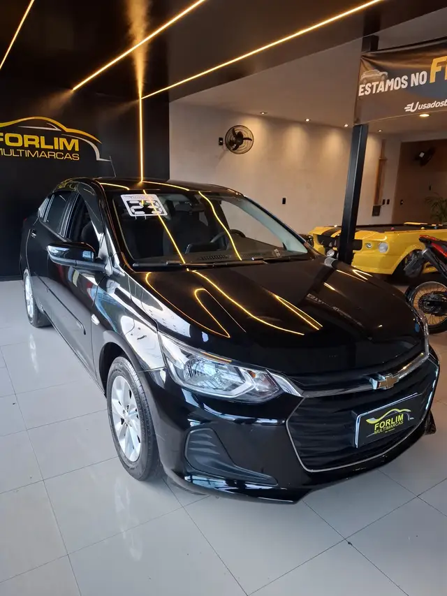 Carro Chevrolet Onix Plus 2023 LT 1.0 Turbo (Aut.)