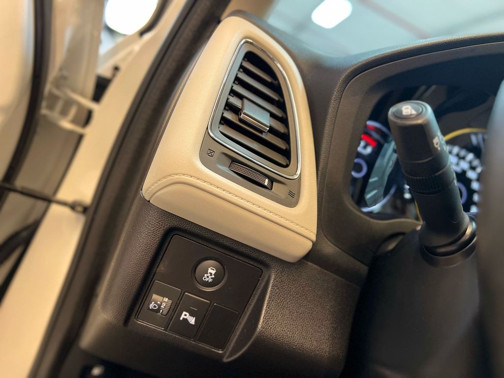 HR-V Touring CVT 1.8 I-VTEC FlexOne