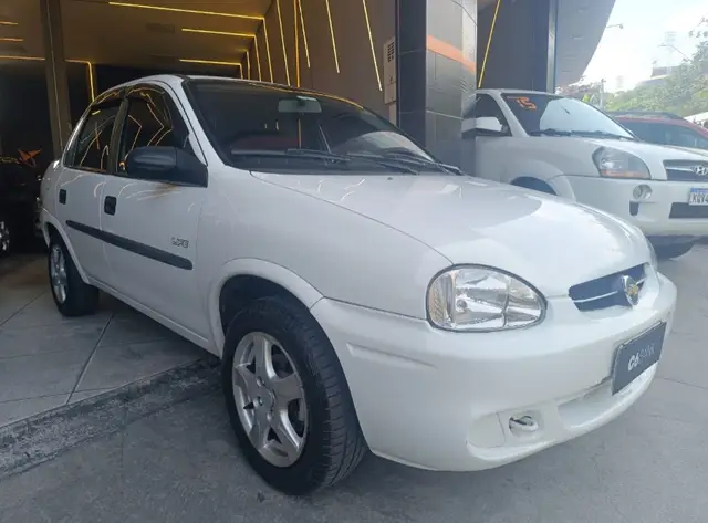 Carro Chevrolet Classic 2008 Corsa Sedan  Life 1.0 VHC (Flex)