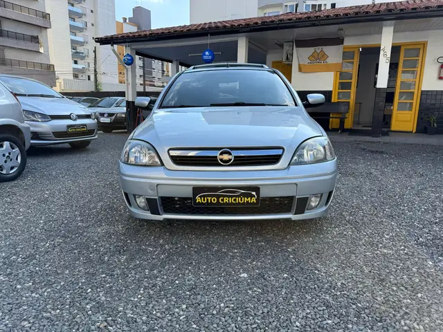 Carro Chevrolet Montana 2010 Sport 1.4 (Flex)