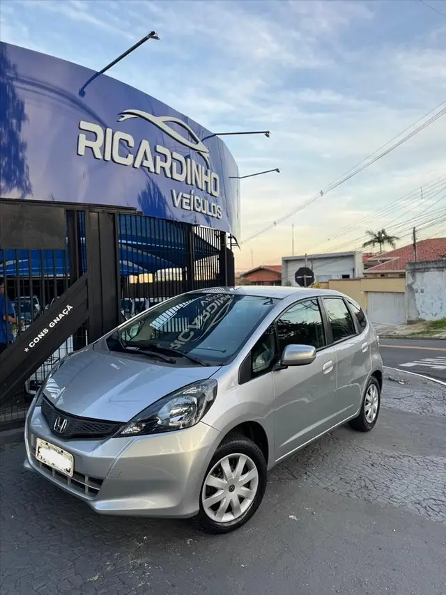 Carro Honda Fit 2014 CX 1.4 16v (Flex)