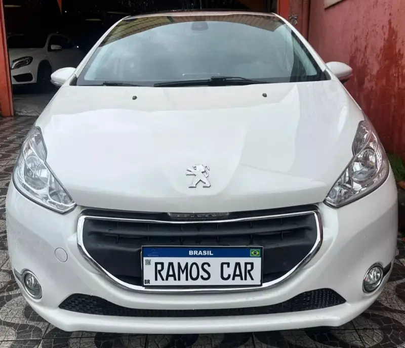 Peugeot 208 Griffe 1.6 16V (Flex) (Aut)