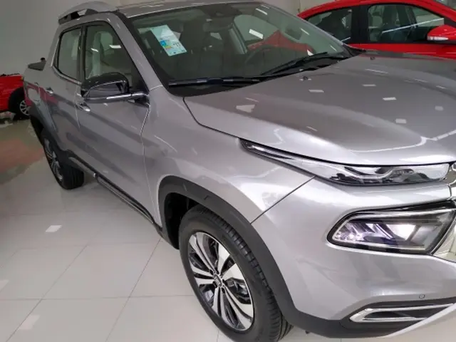 Carro Fiat Toro 2025 Volcano 2.0