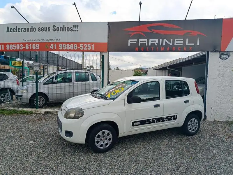 Fiat Uno Vivace 1.0 8V (Flex) 4p