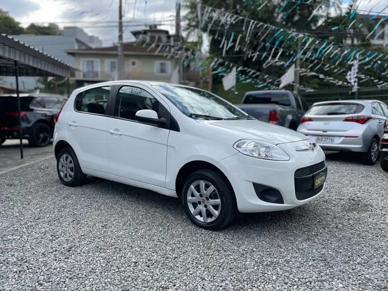 Fiat Palio Attractive 1.0 Evo (Flex)