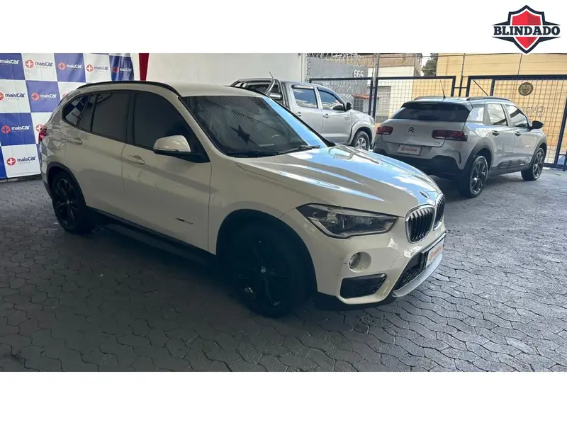 BMW X1 2.0 sDrive20i GP ActiveFlex