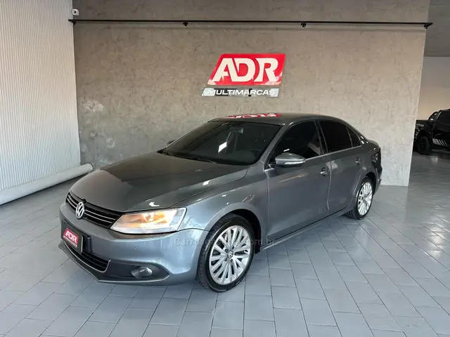 Carro Volkswagen Jetta 2011 2.0 TSI Highline DSG