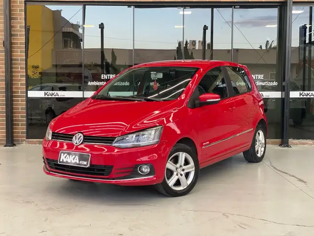 Carro Volkswagen Fox 2016 1.6 16v MSI Highline I-Motion (Flex)