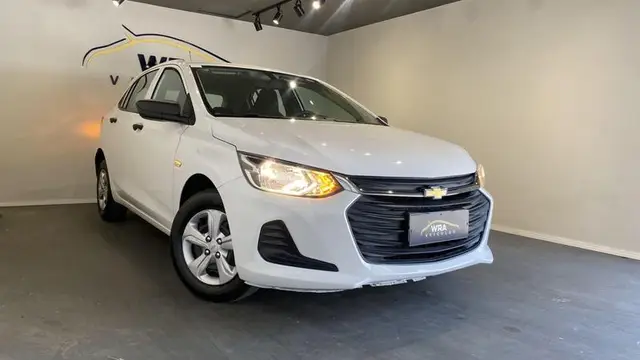 Carro Chevrolet Onix 2022 LT 1.0