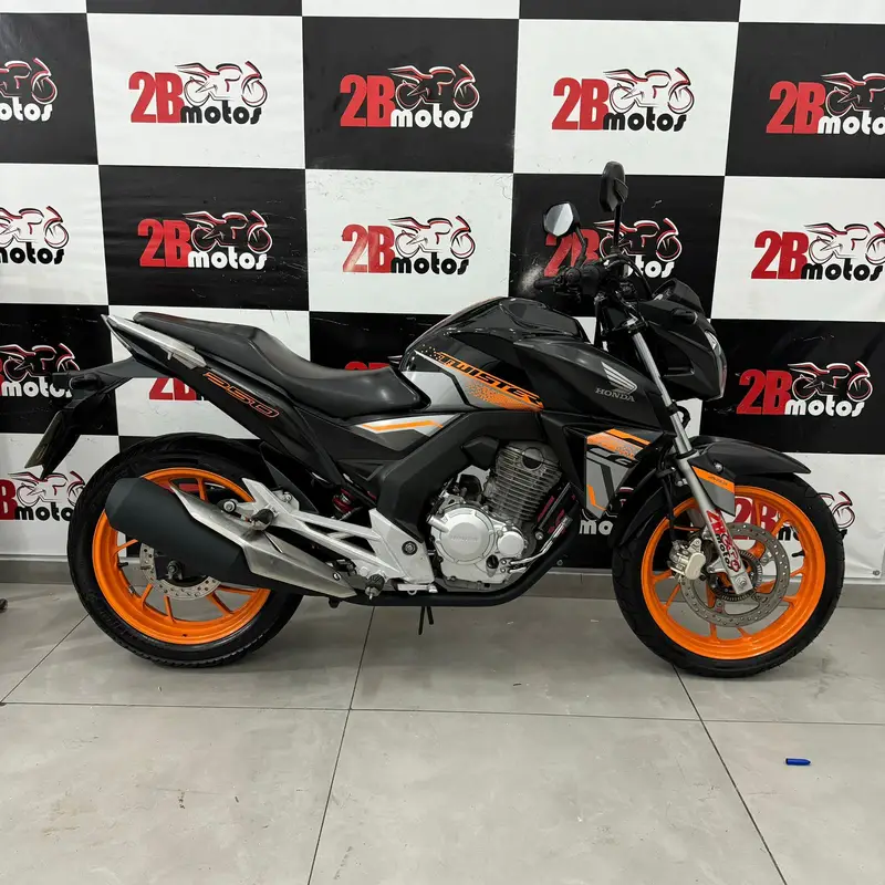 Honda CB 250F Twister (ABS)