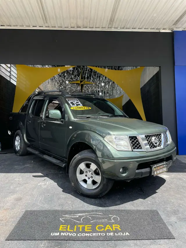 Carro Nissan Frontier 2009 LE 4x4 2.5 16V (cab. dupla)