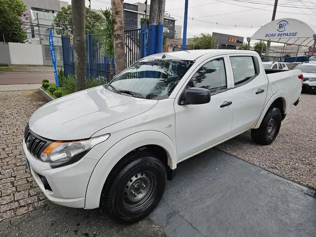 Carro Mitsubishi L200 Triton Sport 2023 GLS 2.4
