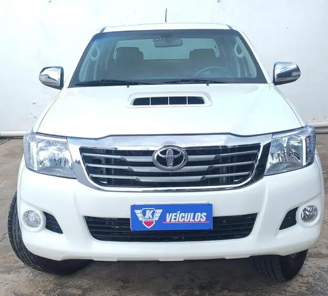 Carro Toyota Hilux Cabine Dupla 2015 Hilux 3.0 TDI 4x4 CD SRV (Aut)
