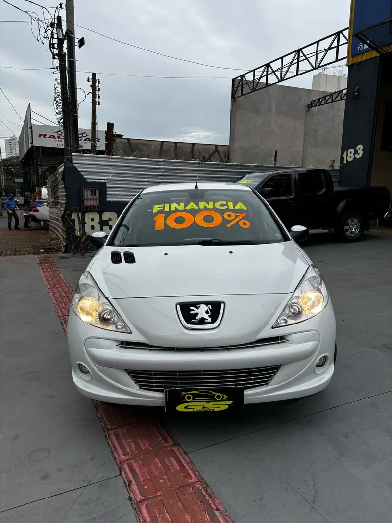 Peugeot 207 Hatch XR Sport 1.4 8V (flex)
