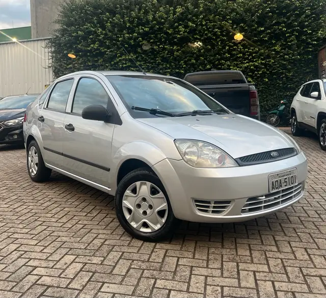 Carro Ford Fiesta Sedan 2007 1.0 (Flex)