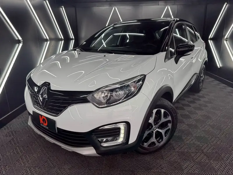 Renault Captur Intense 1.6 16v SCe CVT (Flex)