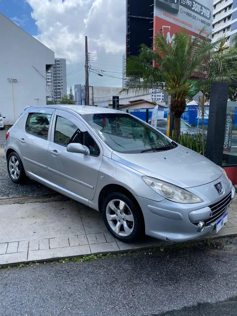 Peugeot 307 Sedan Presence 1.6 16V (flex)