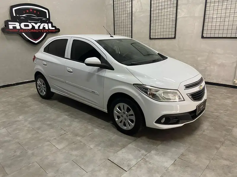 Chevrolet Onix 1.0 LT SPE/4
