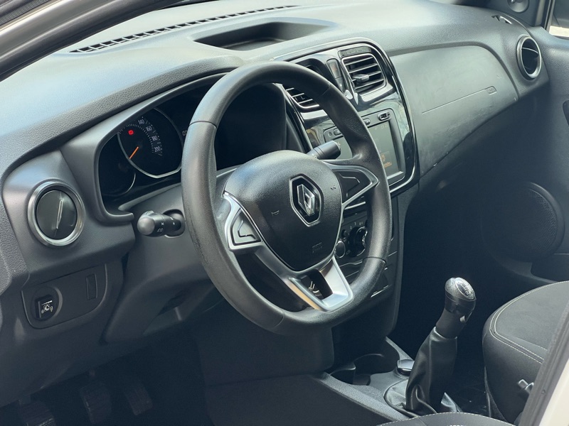 RENAULT LOGAN