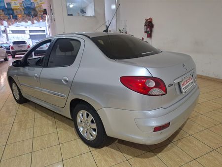 207 Sedan 207 Passion XR 1.4 8V (flex)