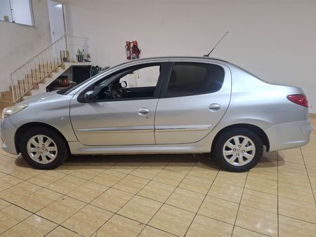 207 Sedan 207 Passion XR 1.4 8V (flex)