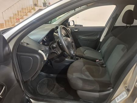 207 Sedan 207 Passion XR 1.4 8V (flex)