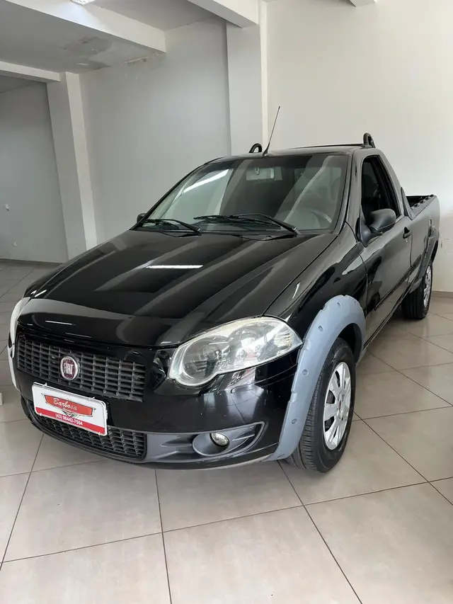 Carro Fiat Strada 2010 Trekking 1.4 (Flex)