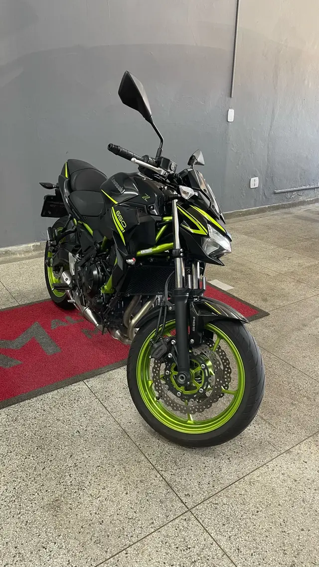 Carro Kawasaki Z 650 2021 (ABS)