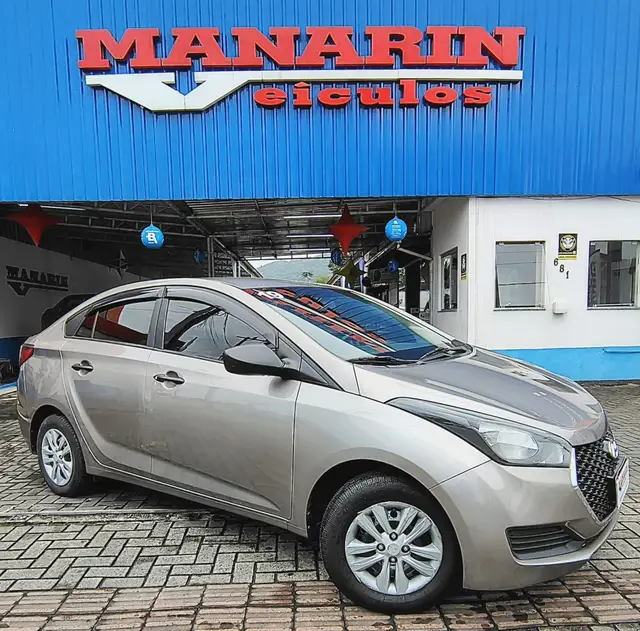 Carro Hyundai HB20S 2019 1.0 Unique (Flex)