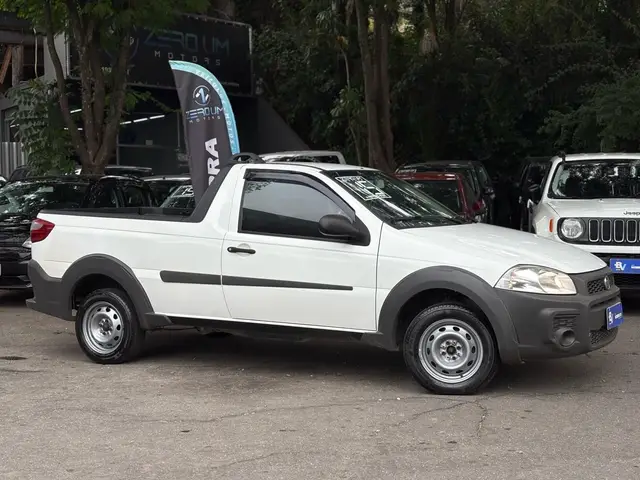 Carro Fiat Strada 2015 Working 1.4 (Flex)