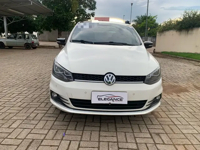 Carro Volkswagen Fox 2017 1.6 MSI Run (Flex)