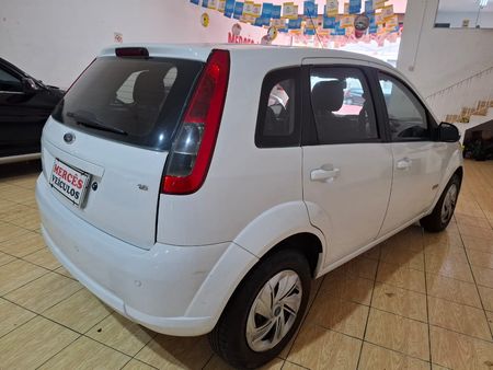Fiesta Hatch SE Rocam 1.6 (Flex)