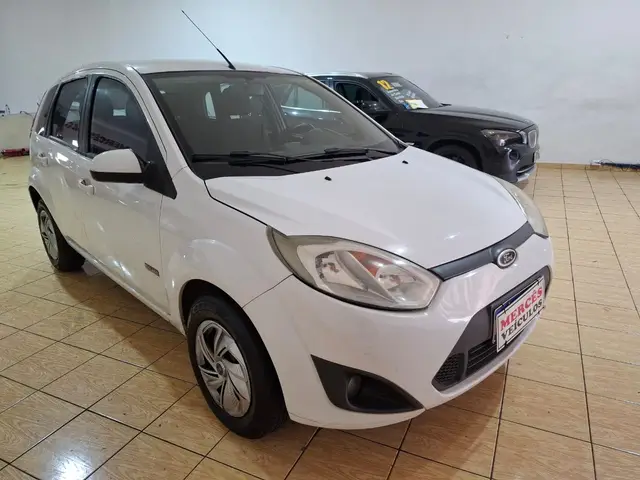 Carro Ford Fiesta Hatch 2013 SE Rocam 1.6 (Flex)