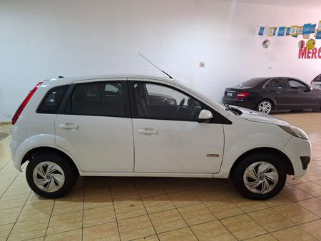 Fiesta Hatch SE Rocam 1.6 (Flex)