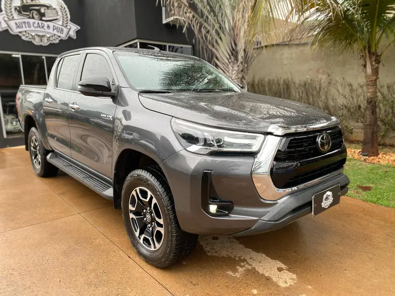 Toyota Hilux Cabine Dupla SRX 2.8 TDI CD 4x4 (Aut)